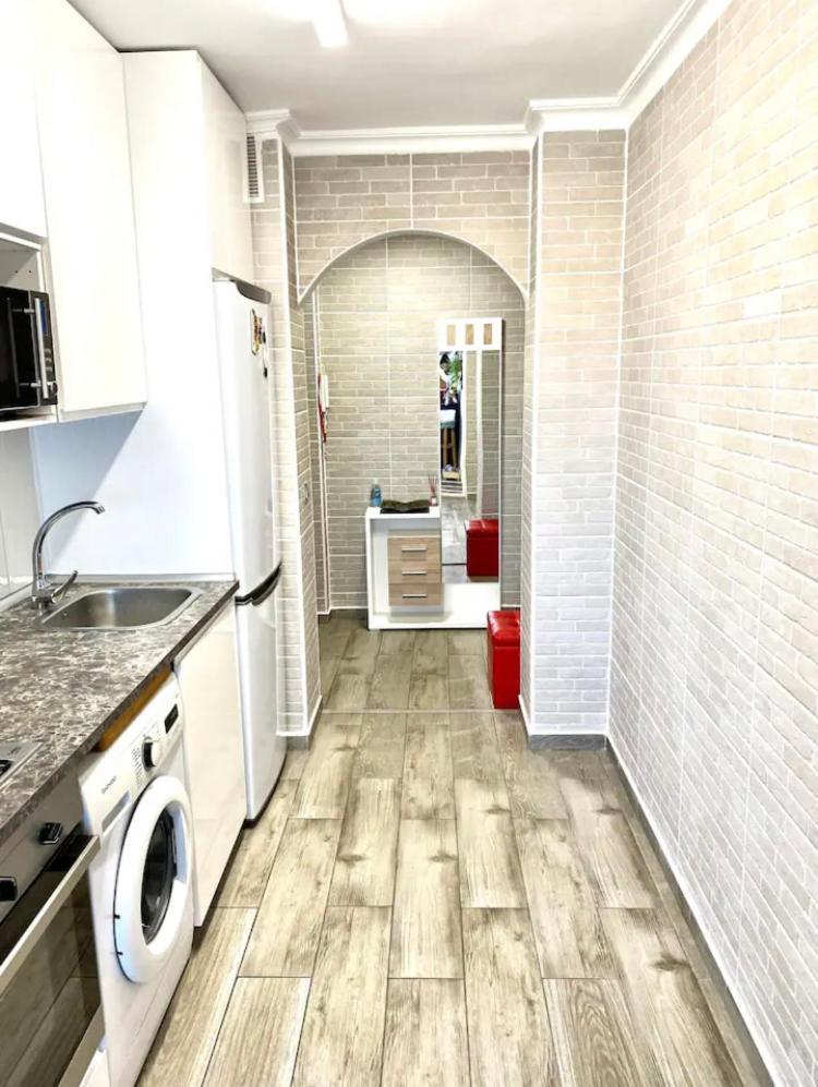 Shared Apartment! Piso Compartido! Общая Квартира! Sewilla Zewnętrze zdjęcie